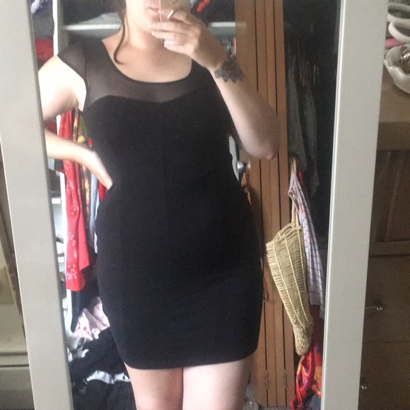 H&M Dresses & Skirts - 🌚Mesh top body con dress🌚